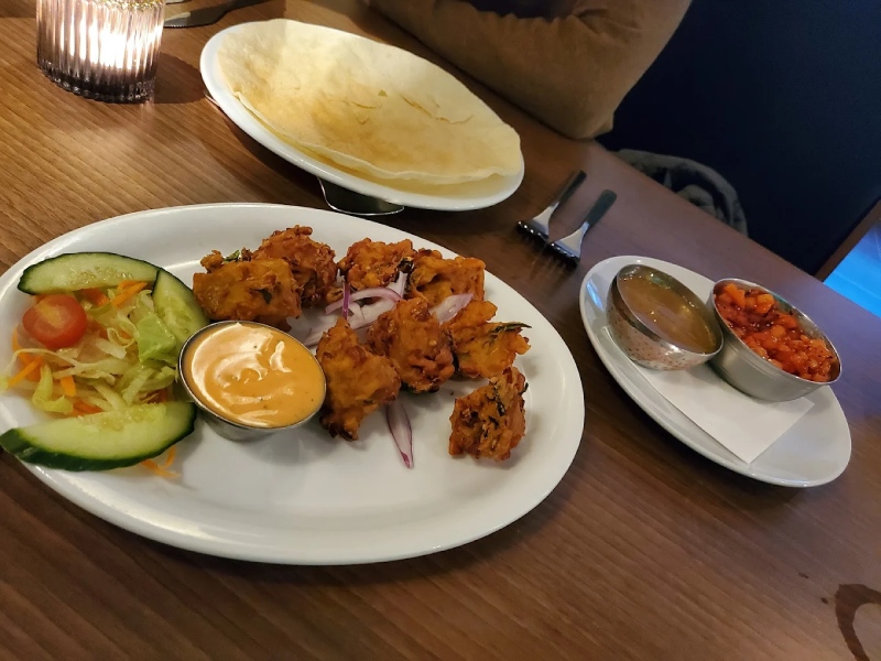 a wide range of delicious Indian and Nepalese dishes served at Kathmandu Fusion Restaurant in Glasgow 