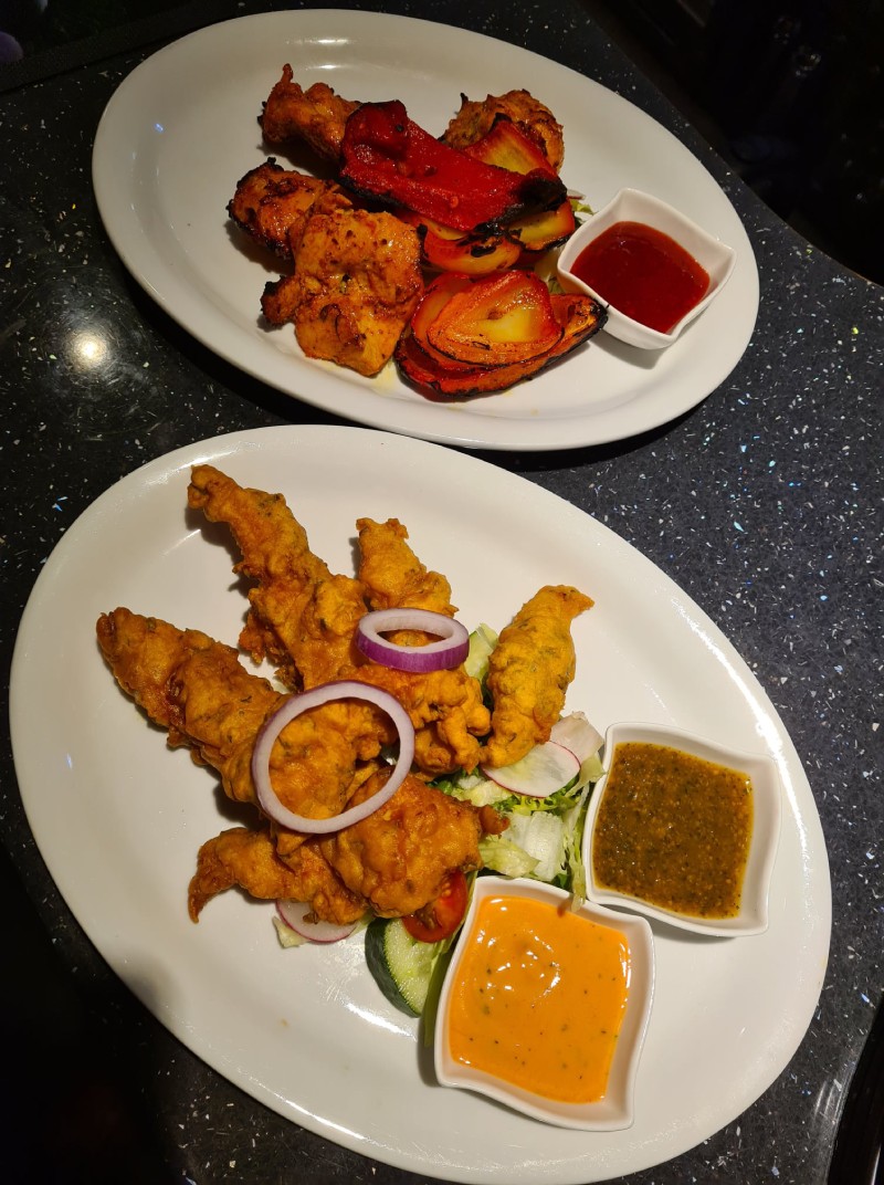 a wide range of delicious Indian and Nepalese dishes served at Kathmandu Fusion Restaurant in Glasgow 