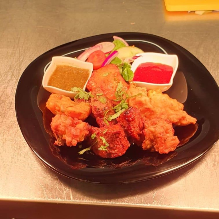 a wide range of delicious Indian and Nepalese dishes served at Kathmandu Fusion Restaurant in Glasgow 