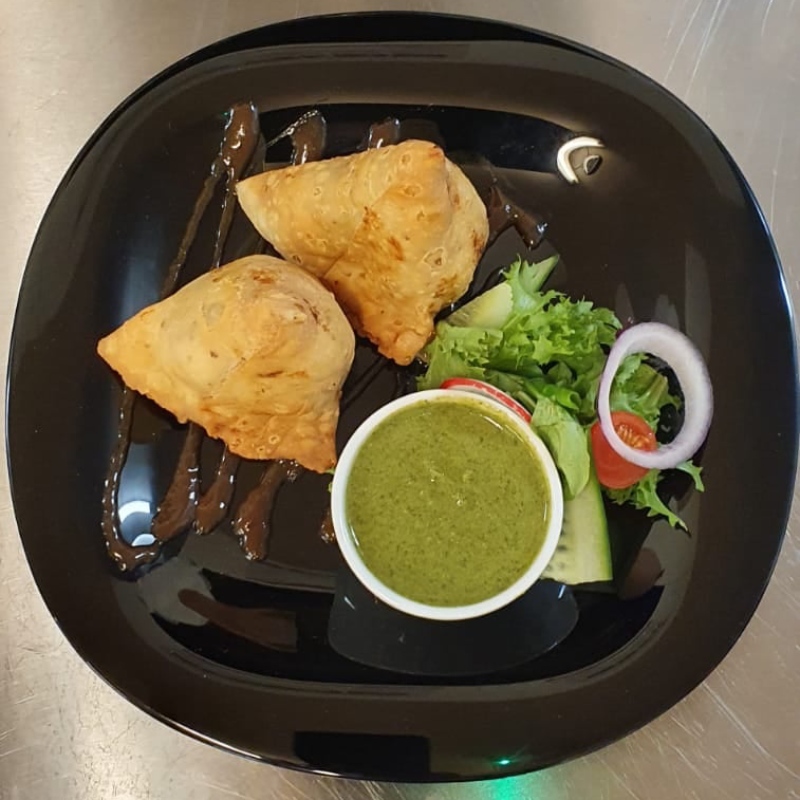 a wide range of delicious Indian and Nepalese dishes served at Kathmandu Fusion Restaurant in Glasgow 
